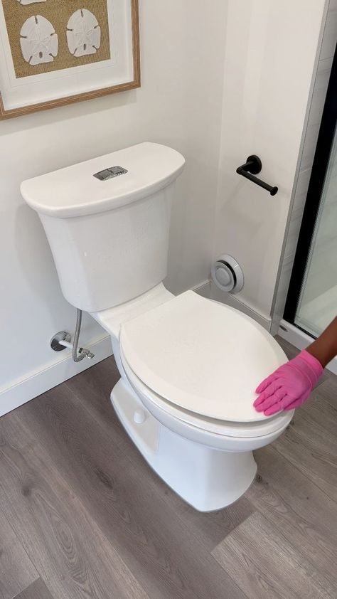 🚽 Hey friend! 👋🏽… so I decide to share some of my cleaning must haves that make easier to clean and maintain the bathroom. Must Have # 1Clorox Toilet Wand …. I find it’s a much cleaner way to maintain your toilet bc the cleaning refills are disposable and all you need to disinfect is the wand itself. # 2 Steam cleaner …. I love steaming my bathroom floors.. for the rest of the home, I use my Shark Mop/Vac # 3 Method Daily Shower Spray…. This is your bff 😆 in avoiding build ups on your shower Shark Mop, Cleaning Must Haves, Daily Shower Spray, Hey Friend, Shower Spray, Bathroom Floors, Steam Cleaner, My Bathroom, Steam Cleaners