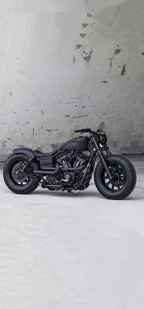 Bobber Wallpaper, Moto Wallpapers, Mustang Wallpaper, Harley Davidson Wallpaper, Harley Davidson Iron 883, Triumph Bobber, Biker Photoshoot, Bike Aesthetic, Motorcycle Wallpaper