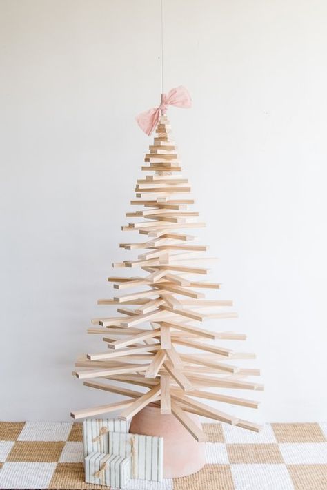 DIY Wooden Christmas Tree — Smor Home Wooden Christmas Tree To Hang Ornaments, Stick Christmas Tree Diy, Diy Wooden Dowel Christmas Tree, Dowel Rod Christmas Tree, Wooden Dowel Christmas Tree, How To Make A Wooden Christmas Tree, Dowel Christmas Tree Diy, Dowel Christmas Tree, Dowel Tree