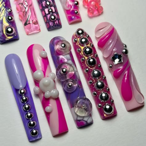 some stills of these hyper girly pop core nails 💕💕💕 all details for these listed on the reel #xlnails #3dnails #chromenails #chromenailart #squarenails #pressonnails #pressonnailset #pressonnailslovers #pressons #luxurypressons #customnails #3dnailart #thepressoncollective #silvernails Futuristic Nail Art, It Girl Nails, Chrome Nail Art, Hippie Nails, Goth Nails, Girly Pop, Party Nails, Nail Looks, Diy Nail Designs