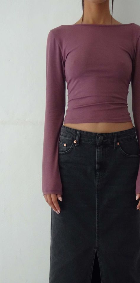 Mauve Fall Outfit, Mauve Shirt Outfit, Mauve Clothes, Mauve Outfit Ideas, Purple Top Outfit, Mauve Outfit, Long Sleeves Outfit, Cute Long Sleeve Tops, Mauve Fashion