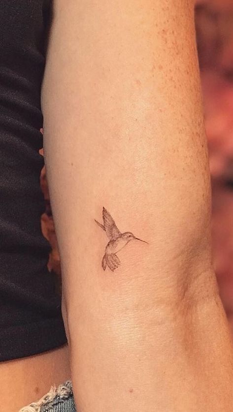 Fine Line Tattoo, Petite Tattoos, Hummingbird Tattoo, Bird Tattoo, Line Tattoo, Classy Tattoos, Discreet Tattoos, Dainty Tattoos, Subtle Tattoos