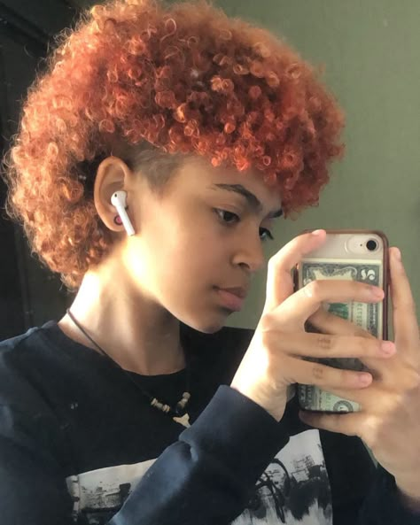 Mullet On Natural Hair, Black Nonbinary Hairstyles, Transmasc Curly Hair, Twist Mullet, Mullet Natural Hair, 4c Mullet, 3c Mullet, Non Binary Haircuts Curly, Curly Hair Mohawk