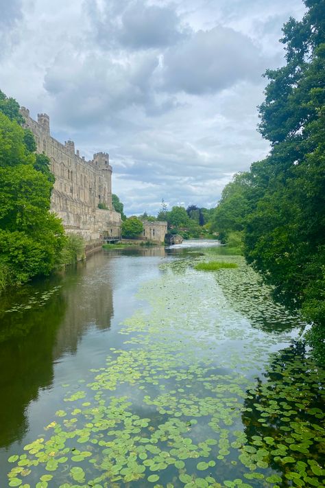 warwick castle University Of Warwick Aesthetic, Uni Of Warwick, Warwick University, Uni Motivation, University Of Warwick, Warwick Castle, Castle Aesthetic, University Graduation, Studying Abroad