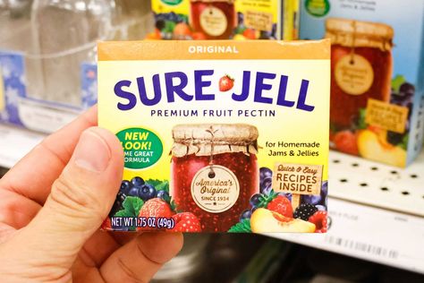 15 Sure Jell Recipes (Easy Homemade Jams) Surejell Blackberry Jelly, Sure Jell Jam Recipes, Surejell Strawberry Jelly, Sure Gel Strawberry Jam, Sure Jell Freezer Jam Recipes, Sure Gel Strawberry Freezer Jam, Sure Jell Blueberry Jam Recipe, Blueberry Freezer Jam Recipe Sure Jell, Sure Jell Strawberry Jam