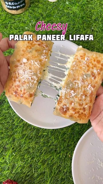 @nehadeepakshah on Instagram: "Cheesy Palak Paneer Lifafa 🧀 ! The perfect recipe a nutrition packed breakfast / snack or even a tiffin box. It doesn’t take too long to make this & needs the most basic ingredients. I ate a greek dish - Gozleme years ago in Australia & this tastes sooo similar. Filling - 4 Lifafas 1 cup Crumbled Paneer 1/2 cup Blanched Spinach 1 Small Onion Chopped Some oregano seasoning (you can simply add salt , pepper , chilli flakes also) 1 Green Chilly Some Chopped Coria Blanched Spinach, Packed Breakfast, Tiffin Box, Easy Vegetarian Dinner, Paneer Recipes, Greek Dishes, Indian Snack Recipes, Chilli Flakes, Breakfast Snacks