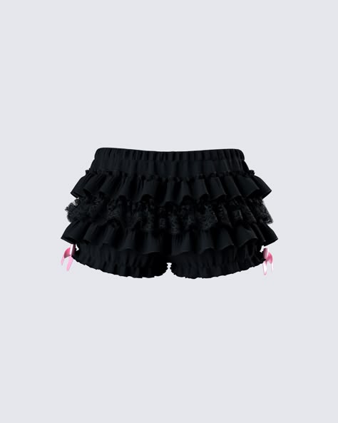 Ruffles are a pretty babe's best friend 🎀 Show off your carefree, playful self in these black ruffle shorts. Made from 100% cotton, and complete with a two-tone design, satin bow detailing, eyelet lace ruffle trim, and an elastic waistband, and leg opening 🖤 Black Lace Shorts Outfit, Black Ruffle Skirt Outfit, Png Shorts, Black Ruffle Shorts, Mini Shorts Outfit, Lace Short Outfits, Ruffle Shorts Outfit, Dunk Outfits, Ruffle Skirt Outfit