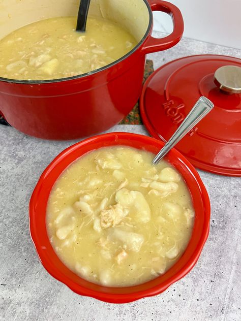 Super Easy 4 Ingredient Chicken and Dumplings Recipe with Big Biscuits - The Lazy K Kitchen Dumplings With Chicken, 4 Ingredient Chicken, Easy Chicken Dumpling Recipes, Turkey And Dumplings, Easy Dumplings, Chicken Dumpling Soup, Chicken Dumplings Recipe, Chicken And Dumplings Recipe, Crockpot Chicken And Dumplings