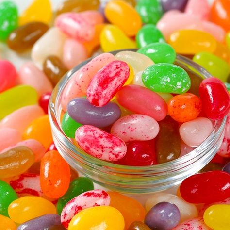 New Jelly Belly Flavors To Hit Stores http://www.escoffieronline.com/new-jelly-belly-flavors-to-hit-stores/ Jellybean Prayer, Corn Syrup Substitute, Jelly Belly Flavors, Syrup Labels, School Treats, Jelly Bean, Jelly Belly, Sugar Cravings, Food Labels