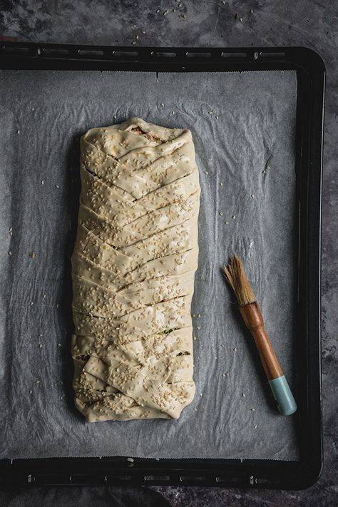 Chicken Broccoli Braid (with Puff Pastry) - Easy & Cheesy! Chicken Broccoli Braid, Broccoli Braid, Pastry Braid, Party Chicken, Easy Cheesy, Leftover Chicken, Chicken Broccoli, Puff Pastry, Broccoli