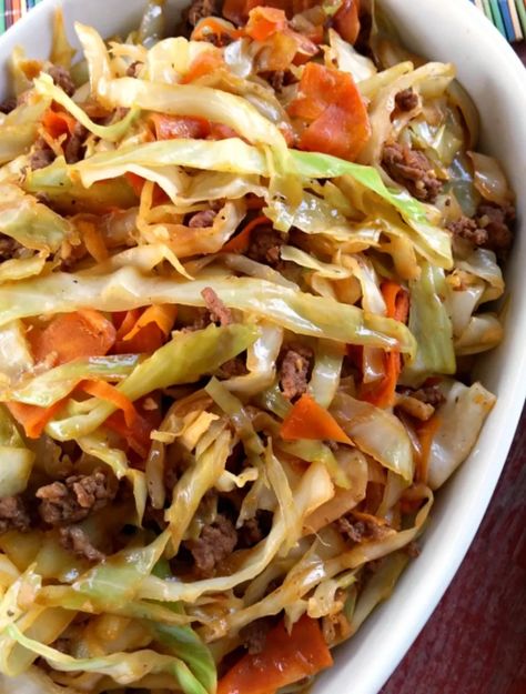 Skinny Egg Roll Stir-Fry- Have you ever tried it? it’s DELICIOUS – 99easyrecipes Recipes Egg Noodles, Egg Roll Stir Fry, Noodles Stir Fry, Cabbage Roll Casserole, Egg Roll In A Bowl, Free Keto Meal Plan, Beef Sausage, Ground Sausage, Coleslaw Mix