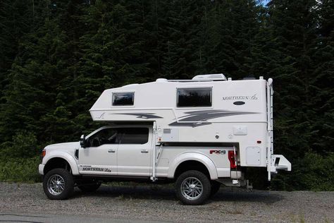 Looking for a short bed truck camper? Here's a great place to start! https://northern-lite.com/short-bed-truck-campers/ Short Bed Truck Camper, Small Truck Camper, Truck House, Camper Beds, Truck Bed Camper, Slide In Camper, Rv Travel Trailers, Ford Ranger Truck, Truck Campers