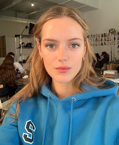 << 🦋 >> Manhattan, New York Instagram, December 05th, 2018 New York Instagram, Esther Heesch, Frida Gustavsson, Manhattan New York, Manhattan, New York, Dolls, Makeup, Hair