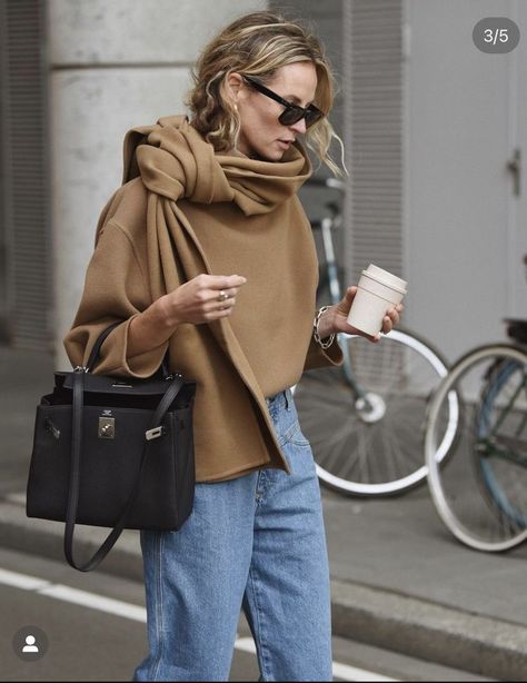 Minimal Clothes, Anouk Yve, Capsule Wardrobe Minimalist, Celeb Street Style, Transition Outfits, Style Inspiration Winter, Street Style Winter, Celebrity Street Style, Street Outfit