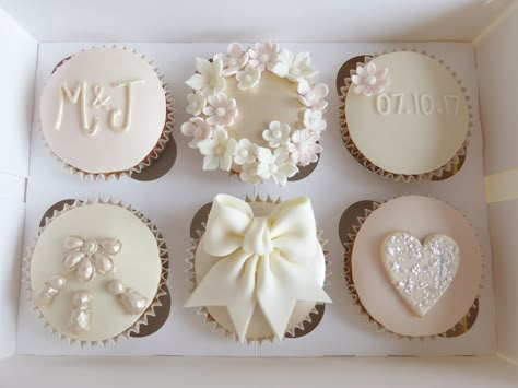 Bride Shower Cupcakes, His And Hers Cupcakes, Wedding Anniversary Cupcakes Ideas, Bridal Shower Cupcake Ideas Simple, Bride And Groom Cupcakes, Engagement Party Cupcakes Ideas, Bride To Be Cupcakes Design, Engaged Cupcakes, Bride To Be Cupcakes Ideas