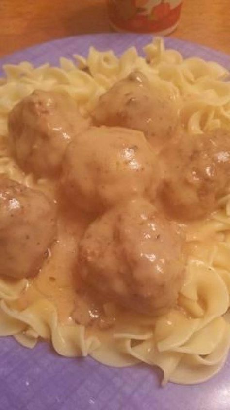 Sour Cream Meatballs in Cream of Chicken Soup #justapinchrecipes Chicken Meatballs, Onion Soup Mix, Chicken Soup Recipes, Polish Recipes, Cream Of Chicken, Meatball Recipes, Cream Of Chicken Soup, Main Dish Recipes, Main Course