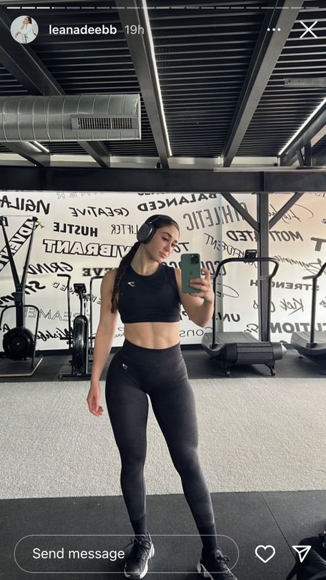 Leana Deep, Gym Culture, Leana Deeb, Workout Outfits Aesthetic, Gym Motivation Women, Gym Photos, Gym Fits, Fitness Inspiration Body, Gym Inspiration