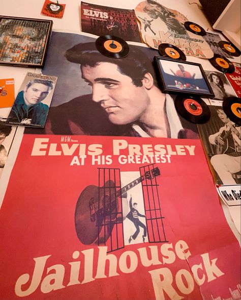 Elvis Presley Room Ideas, Elvis Merch, Elvis Poster, Sofia Coppola Movies, Elvis Wallpaper, Elvis And Me, Elvis Presley Images, Elvis And Priscilla, Elvis Movies