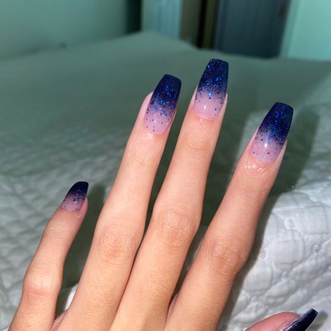 Dark Navy Blue And Silver Nails, Navy Blue Nails Ombre, Ombre Navy Nails, Dark Blue Nails Acrylic For Prom, Formal Nails Navy Blue, Royal Blue Ombré Nails, Dark Blue Ombre Nails Glitter, Midnight Blue Ombre Nails, Navy Blue Ombre Nails Acrylic