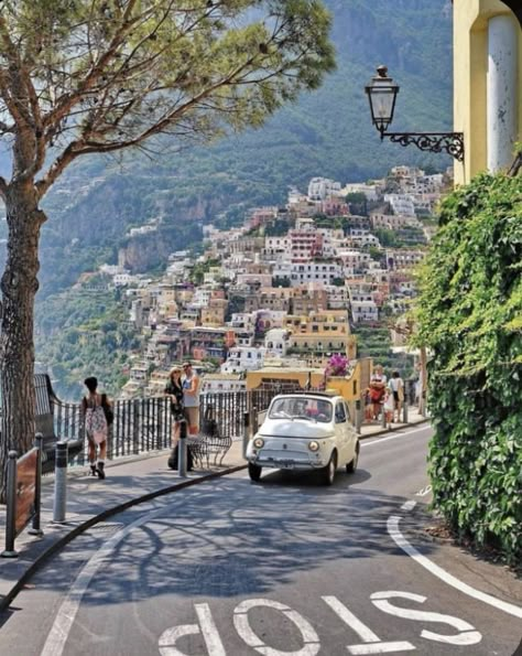 Italy Vibes, Positano Italy, Italy Aesthetic, Dream Travel Destinations, Beautiful Places To Travel, Travel Goals, Positano, Travel Inspo, Pretty Places