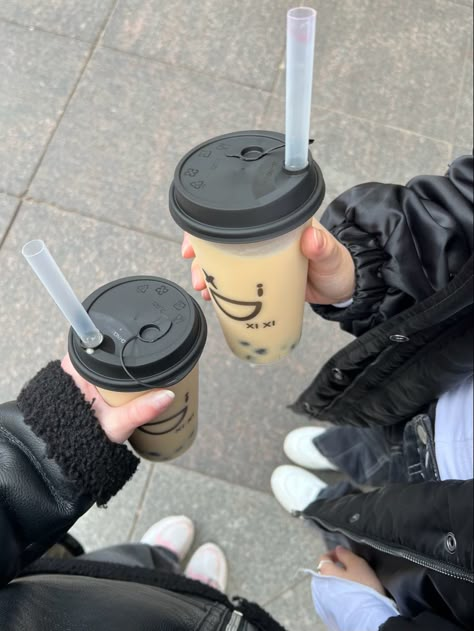 #aesthetic #bubbletea #boba #coffee #instagram #pinterest Boba Pictures Aesthetic, Boba Picture, Boba Date, Boba Coffee, Duo Pose, Bestie Board, Coffee Instagram, White Food, Cute Photography