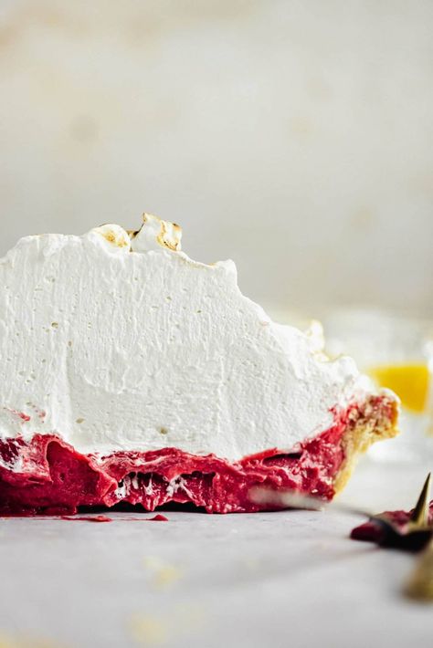 Raspberry Meringue Pie with Mile High Meringue - Flouring Kitchen Merangue Pie, Mile High Meringue, Raspberry Curd, Raspberry Meringue, Curd Filling, Butter Crust, Italian Meringue, Fruit Dessert Recipes, Curd Recipe