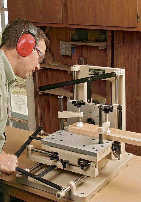 Mortising Machine, Router Jigs, Woodworking Equipment, Woodworking Shop Plans, Clean Couch, Couch Upholstery, Diy Barbie Furniture, Router Table, Woodworking Jigs