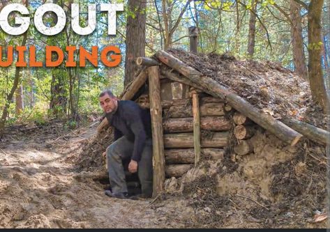 Dugout Shelter, Sod House, Bushcraft Shelter, Diy Outdoor Fireplace, Camping Shelters, Standing In The Rain, Emergency Shelter, Bushcraft Camping, Survival Shelter