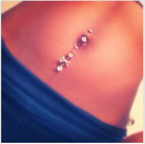 Double piercing Double Belly Piercing Aesthetic, Double Navel Piercing Jewelry, Top And Bottom Belly Piercing, Triple Navel Piercing, Bottom Belly Button Piercing, Pearl Belly Button Piercing, Belly Button Piercing Aesthetic Y2k, Double Navel Piercing, Cute Belly Button Piercing