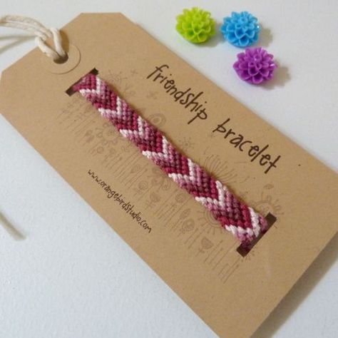 Friendship Bracelet | Bracelet packaging, Friendship bracelets, Bracelet display Bracelet Packaging, Packaging Diy, Craft Fair Displays, Bracelet Love, Craft Show Displays, Bracelet Display, Craft Show Ideas, Packaging Ideas, Bracelet Crafts