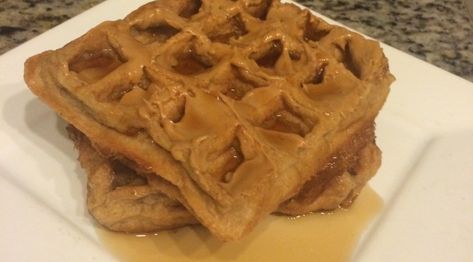 4-Ingredient Peanut Butter Protein Waffles | Mackenzie's Clean Eats Quest Protein Powder Recipes, Peanut Butter Waffle, Quest Protein Recipes, Quest Recipes, Peanut Butter Waffles, Protein Powder Pancakes, Quest Protein, Eggs Toast, Snack On The Go