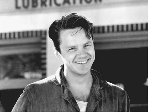 Young Tim Robbins. I like 'em tall. Bull Durham, Tim Robbins, Mystic River, Dead Man Walking, The Shawshank Redemption, Susan Sarandon, Famous Men, Hollywood Actor, Best Actress