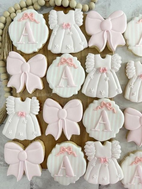 Coquette Cookies Decorated, Pink Bow Cookies Decorated, Pink Bow Baby Shower Cookies, Bow Baby Shower Cookies, Pink Bow Cookies, Bow Cookies Decorated, Bow Sugar Cookies, Coquette Cookies, Pink Baby Shower Food