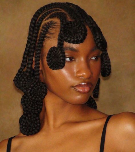 Black American Hairstyles, Cornrows With Fringe, Braided Afro, Women Updo Hairstyles, African Culture Hairstyles, Creative Afro Hairstyles, Asymmetrical Braids, Natural Hair Styles Afro, Natural Hair Braid Out Styles