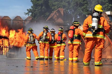 Fire Fighters, Fire Fighter, Firefighter Mask, Fire Safety, Firefighter, Brave, How To Wear