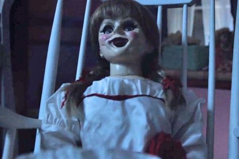 In rocking chair Conjuring Doll, Annabelle Horror Movie, Annabelle 2014, Annabelle Horror, Latest Horror Movies, Top Horror Movies, Annabelle Doll, Film Trailer, Movies 2014