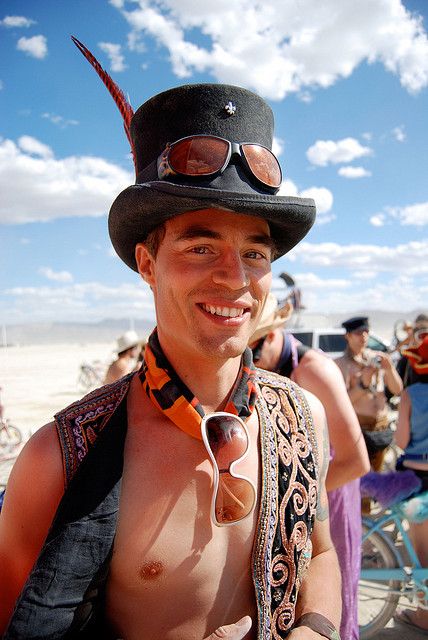 Burning Man 2009 | Flickr - Photo Sharing! ~ Newbold Bohemia Festival Clothes Men, Electro Festival Outfit, Africa Burn, Man Costume Ideas, Mens Festival Fashion, Burning Man Girls, Burning Man 2017, Burning Man Costumes, Burning Man Style