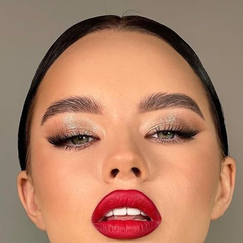 2023 Makeup, Red Lips Makeup Look, Red Lip Makeup, Gatsby Wedding, Instagram Makeup, Christmas Makeup, November 30, Makeup Goals, Prom Makeup