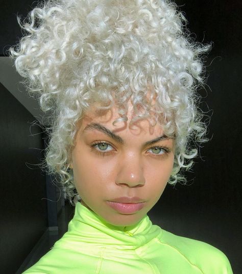 White Natural Hair, White Afro, Natural White Hair, Curly Color, Marvel Dr, Hair Magic, 4c Hairstyles, Dye My Hair, Crown Chakra