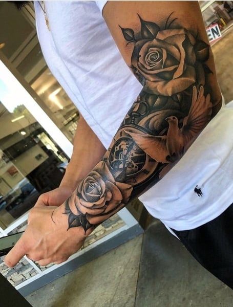 Best Half Sleeve Tattoos, Half Sleeve Tattoos For Men, Sleeve Tattoos For Men, Half Sleeve Tattoos, Cool Half Sleeve Tattoos, Tattoo Diy, Rose Tattoo Sleeve, Rose Tattoos For Men, Tattoo Trend