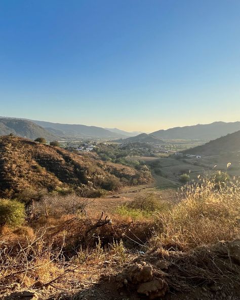 #mountains #aesthetic #mexico Mexico Mountains Aesthetic, Old Mexico Aesthetic, Rural Mexico, Mexico Mountains, Aesthetic Mexico, Sky Story, Mexico Nature, Mountains Aesthetic, D D Maps