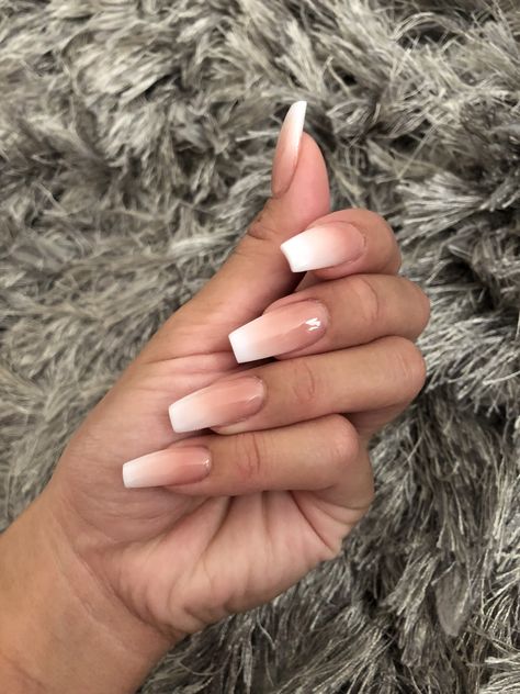 French ombré Nails Colour For Dark Skin, Ombré Full Set, Ombre Nails Brown Skin, Natural Ombre Acrylic Nails, Nail Inspo Brown Skin, Fade Nails Ombre, Ombre Nails Black Women, Nail Inspo For Dark Skin, Nail Colour For Brown Skin