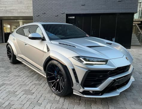 Lamborghini Suv, Black Tahoe, Akrapovic Exhaust, Vossen Wheels, Sport Suv, New Luxury Cars, Lamborghini Urus, Dream Cars Jeep, Luxurious Cars