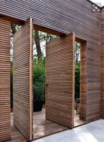 Jungle Retreat, Tor Design, Wooden Screen Door, Wooden Screen, Privacy Panels, Cap Ferret, Outdoor Room, Modern Fence, Pivot Doors