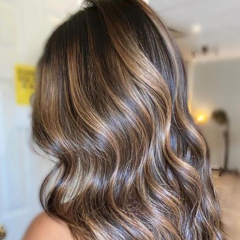 Half Foils Brunette, Half Head Highlights Auburn, Half Head Highlights On Dark Hair, Half A Head Of Foils On Dark Hair, Brunette With Half Head Highlights, Brunette Half Head Foils, Half Head Highlights Dark Hair, Half Head Of Foils Brunette, Light Brown Foils