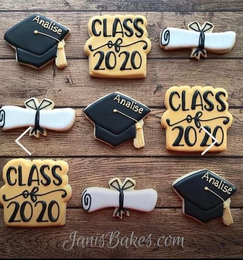 Graduation Cookies Decorated, Graduation Cap Cookies, Diploma Cookies, Cookies Personalized, Custom Treats, Graduation Party Desserts, Graduation Treats, High School Graduation Party Decorations, Graduation Desserts