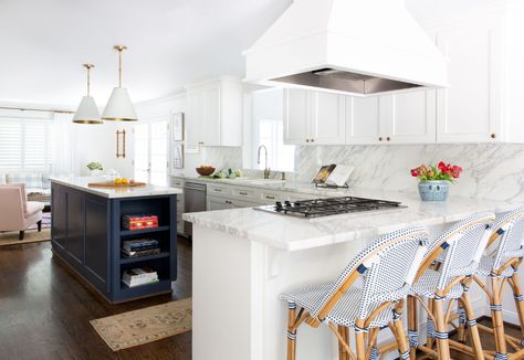 Peninsula Kitchen, Blue And White Kitchen, White Counter Stools, Cane Dining Chairs, Kitchen Peninsula, Nook Table, Interiors Photography, Design Darling, White Kitchen Design