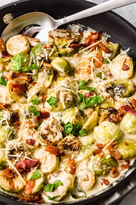 Brussel Sprouts Bacon, Parmesan Brussels Sprouts, Brussels Sprouts With Bacon, Keto Veggies, Best Thanksgiving Side Dishes, Keto Dishes, Keto Sides, Insta Account, Keto Side