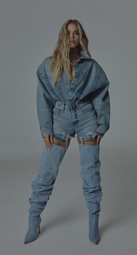 Celebrities In Denim, Full Denim Outfit, Glamour Photo Shoot, Khloe Kardashian Style, Denim And Diamonds, Glamour Photo, Desk Ideas, Poses Photography, Model Poses Photography