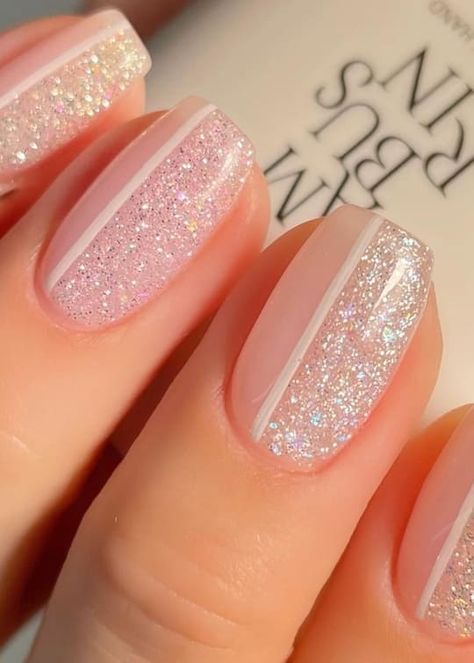 Korean glitter nails: half glitter Glitter Neutral Nails, Nail Art Glitter Sparkle, Light Sparkly Nails, White Sparkle Nails Glitter, Half Glitter Nails, Birthday Glitter Nails, Nail Ideas With Glitter, Fairytale Nails, Nails For 2023